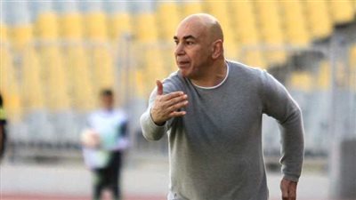 حسام حسن من المطار إلى تدريبات المصري باستاد القاهرة