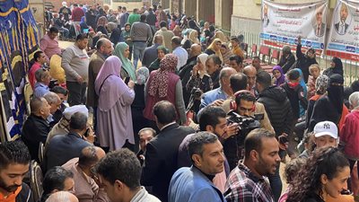 بتنظيم من النائب حسام المندوه وبالتعاون مع القومي للبحوث، الكشف على 3200 مواطن من بولاق الدكرور في أكبر قافلة طبية (صور) 