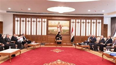 البابا تواضروس يستقبل قيادات دار الكتاب المقدس