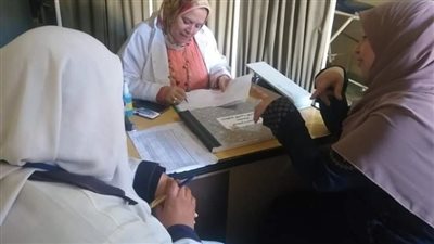 الكشف على 1325 مريضا ضمن قافلة حياة كريمة فى الإسكندرية