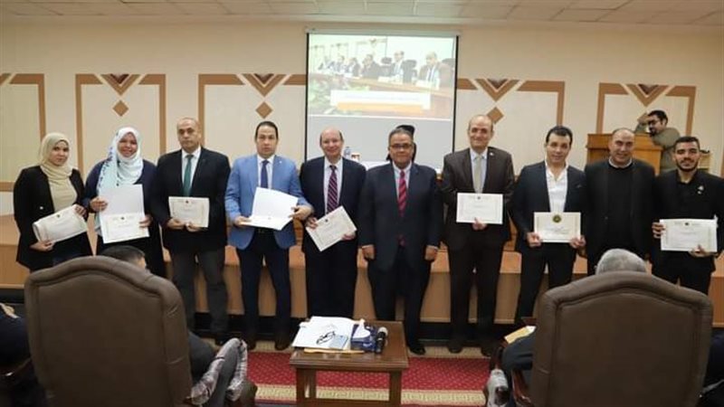 جامعة عين شمس،فيتو
