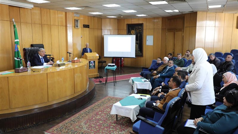 محافظ المنيا يترأس
