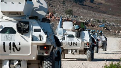 سفير بريطانيا في لبنان يطالب بمحاسبة المسئولين عن مقتل جندي أيرلندي