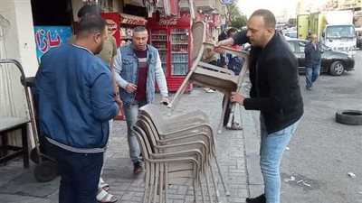 رئيس حي ثانى المنتزة بالاسكندرية تقود حملة لردع التعديات على الطريق 