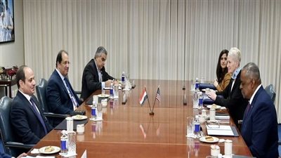 وزير الدفاع الأمريكي للرئيس السيسي: تقديرنا البالغ لجهودكم وروح القيادة شديدة الاتزان والفاعلية لتحقيق أمن واستقرار الشرق الأوسط.. واتجاه مختلف القضايا والأزمات بالمنطقة