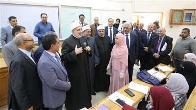 وكيل الأزهر وداود يتفقدان انتظام العملية التعليمية في كليات الطب بدمياط