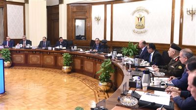 مدبولي يتابع تنفيذ توجيهات الرئيس بإنشاء صندوق مشروعات المناطق العشوائية