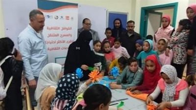 قوافل ثقافية ومسارح متنقلة تجوب قرى 