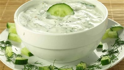 طريقة عمل سلطة الزبادي بوصفة المطاعم