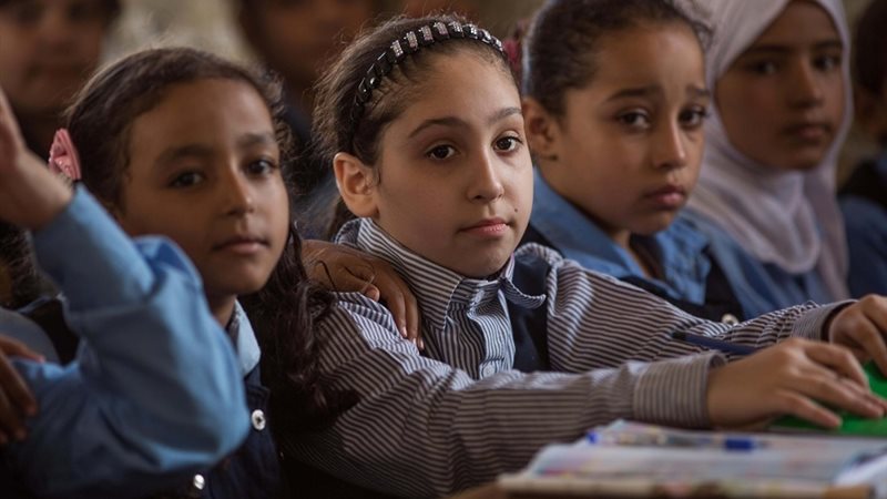 طلاب المدارس، فيتو
