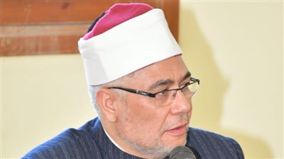 الأوقاف تسلم أئمة مطروح 172 عمامة أزهرية 