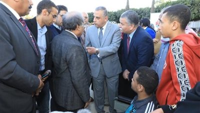 محافظ سوهاج يتفقد فعاليات مبادرة نحو مدينة آمنة لتنمية الأسرة