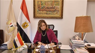  وزيرة الثقافة تقرر عودة سلسلة دورية نجيب محفوظ تزامنا مع مرور 111 عامًا على ميلاده