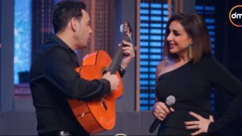 مصطفى قمر وانغام،