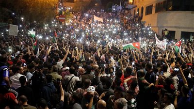 ماذا يحدث في الأردن؟.. أعمال شغب وضرب نار وحرق مؤسسات.. والملك يتوعد والسلطات تحجب تيك توك وتتهم الإخوان