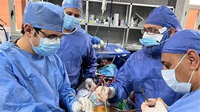 بنها الجامعي ينقذ حياة مريض بجراحة كبرى بالقلب 