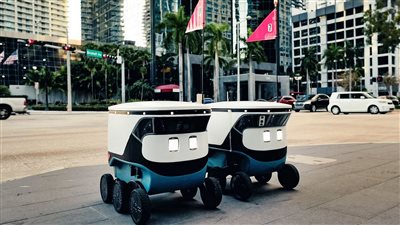 أوبر تطلق روبوتات توصيل الطعام ذاتية القيادة‎‎ لمواجهة إضراب العمال