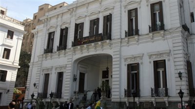 كيف تحل وزارة الصحة أزمة البحث عن سرير رعاية مركزة