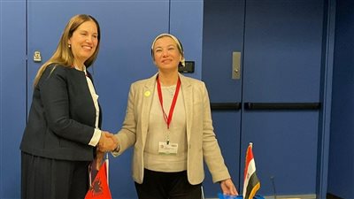 وزيرة البيئة توقع مذكرة تفاهم مع نظيرتها الألبانية 