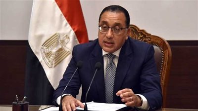 مدبولي يشاهد فيلما تسجيليا عن مراحل إنشاء مشروع مركز التصنيع الرقمي