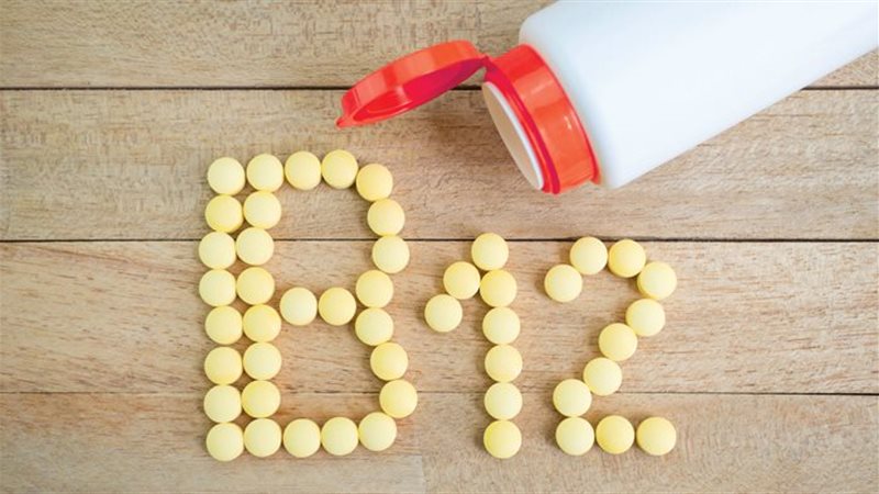 نقص فيتامين b12,