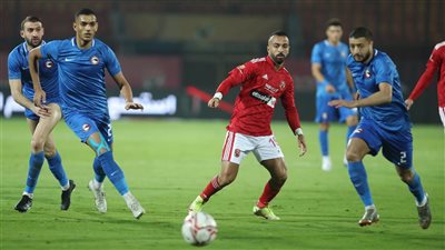 قطار الدوري الممتاز يصل محطته الثامنة.. الأهلي يواجه فاركو المعدل.. الزمالك يلتقي الحرس.. وصراع المركز الثالث بين فيوتشر والمحلة