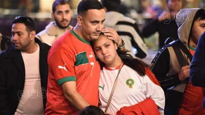 خيبة الأمل على ملامح جماهير المغرب بعد الخسارة أمام كرواتيا (صور) 