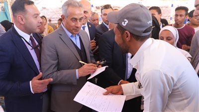 حسن شحاتة: أتابع بنفسي مصداقية الوظائف التي تُعلن عنها وزارة القوى العاملة