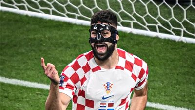 مانشستر سيتي يتمسك بضم أغلى مدافع في التاريخ 