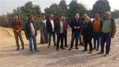نائب محافظ الجيزة يتفقد مشروعات الصرف الصحي بالعياط وأبو النمرس
