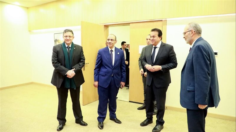 الدكتور خالد عبدالغفار،