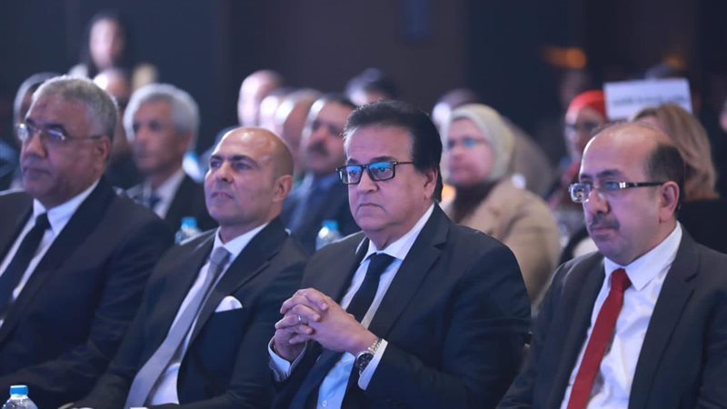 الدكتور خالد عبد