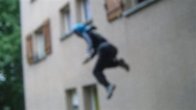 تفريغ كاميرات المراقبة في وفاة فتاة ألقت نفسها من شرفة الشقة بأكتوبر