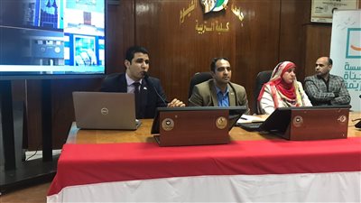 حياة كريمة تنظم ندوة لحث طلاب تربية الفيوم على العمل التطوعي