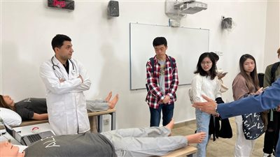 وفد من طلاب جامعة هونج كونج في زيارة لـ المنصورة الجديدة