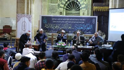 الأمين العام لهيئة كبار العلماء ينادي بالاعتزاز باللغة العربية ودراستها 