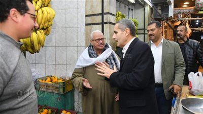 محافظ الغربية في جولة مسائية لمراقبة الأسواق بطنطا (صور)