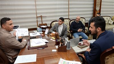 محافظ الدقهلية يستقبل شباب طلائع برلمان الدقهلية 