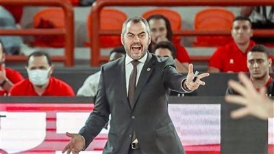 أوجستي بوش يقود سلة الأهلي أمام الاتحاد في السوبر