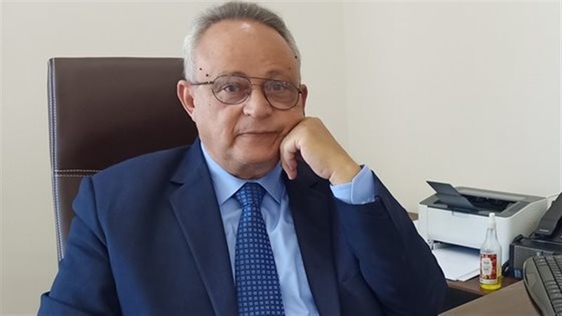  الدكتور أحمد عبد