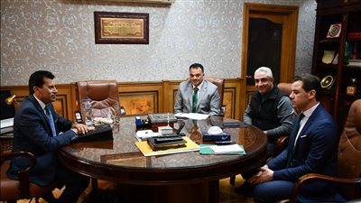 وزير الرياضة يطلع على مستجدات إدارة خدمة المواطنين وآليات التعامل مع المقترحات