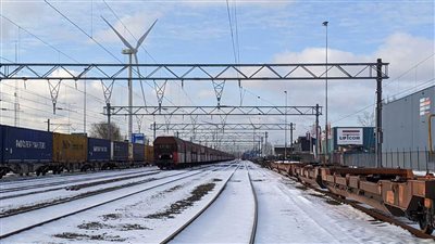 المطر المتجمد يعطل سكك الحديد في ألمانيا