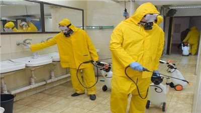 رش وتعقيم المصالح الحكومية بحي شمال الجيزة