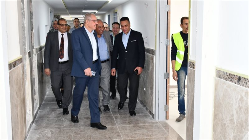 جولة رئيس الجامعة