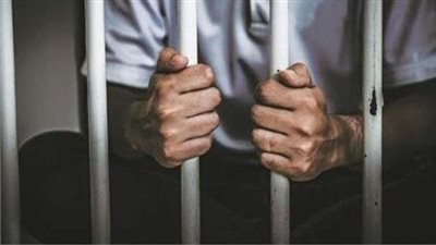 استعجال التقرير البنكي لأمين عهدة اختلس كمية من البضائع من إحدى الشركات 