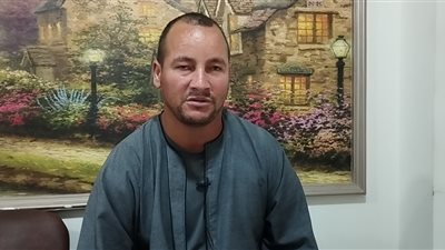 الشحات السيد يعاني من فقدان البصر ويأمل في وظيفة بالبحيرة (فيديو) 