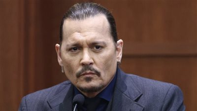 جوني ديب يتبرع بالمليون دولار التي حصل عليها من آمبر هيرد 