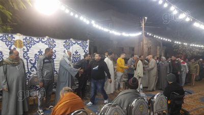 توافد الأهالي على عزاء محمد الأمين بمسقط رأسه في بني سويف (فيديو)