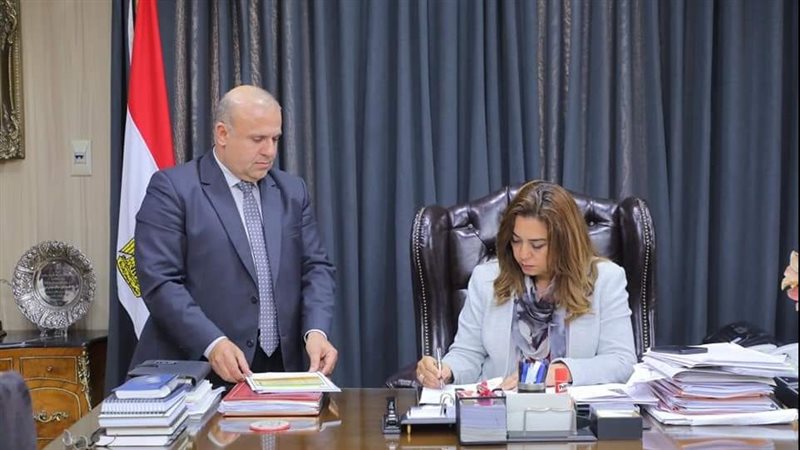 الدكتورة منال عوض