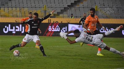 الدوري الممتاز، الأهلي يتعادل 1/1 مع فاركو في الشوط الأول بالصور